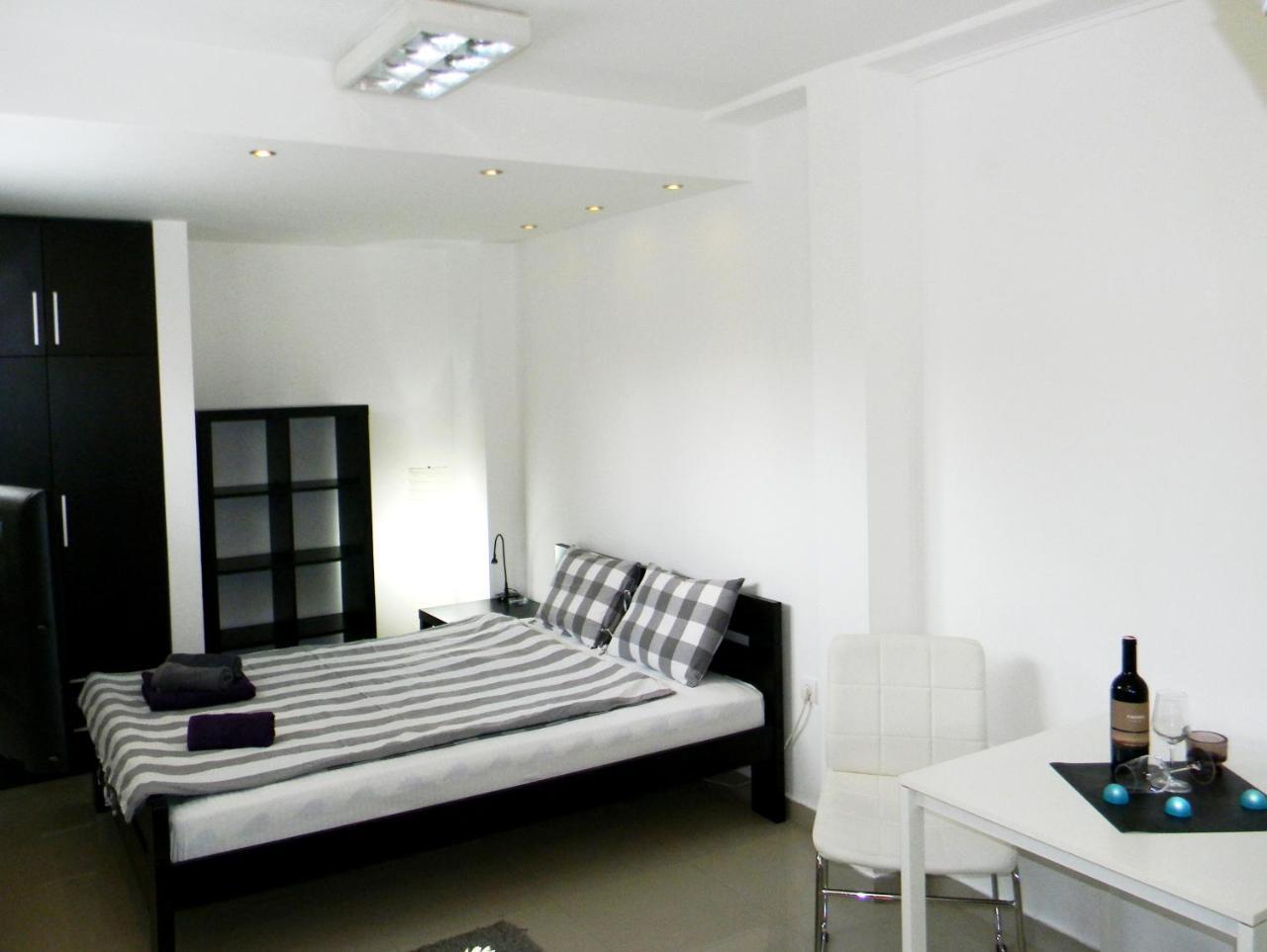 Apartments Luka Kragujevac Ngoại thất bức ảnh